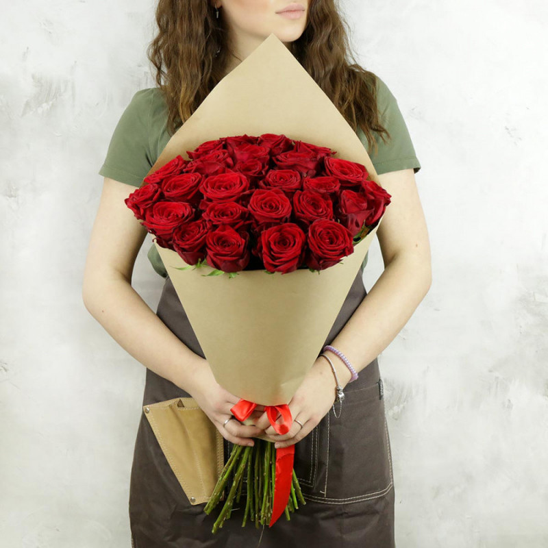 25 red roses in craft, standart