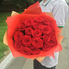19 roses 70 cm in decoration