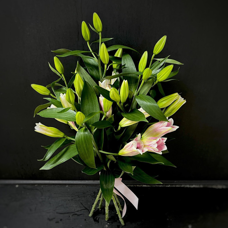 Bouquet of lilies (code 37), standart