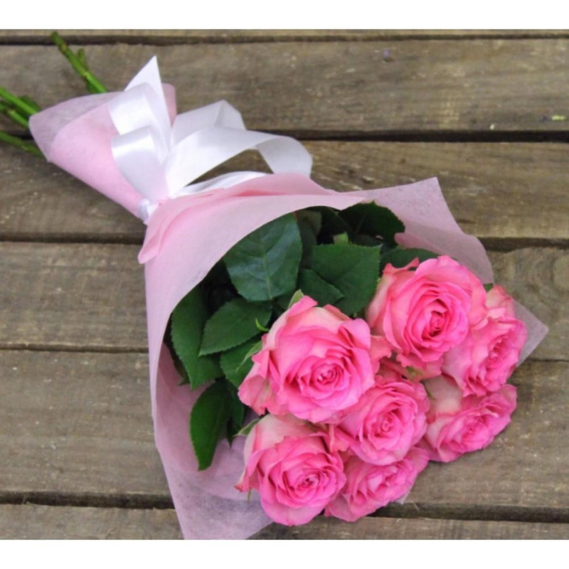 7 розовых роз Эквадор 70 см, стандартный