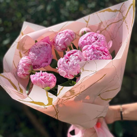 Bouquet of peonies for birthday