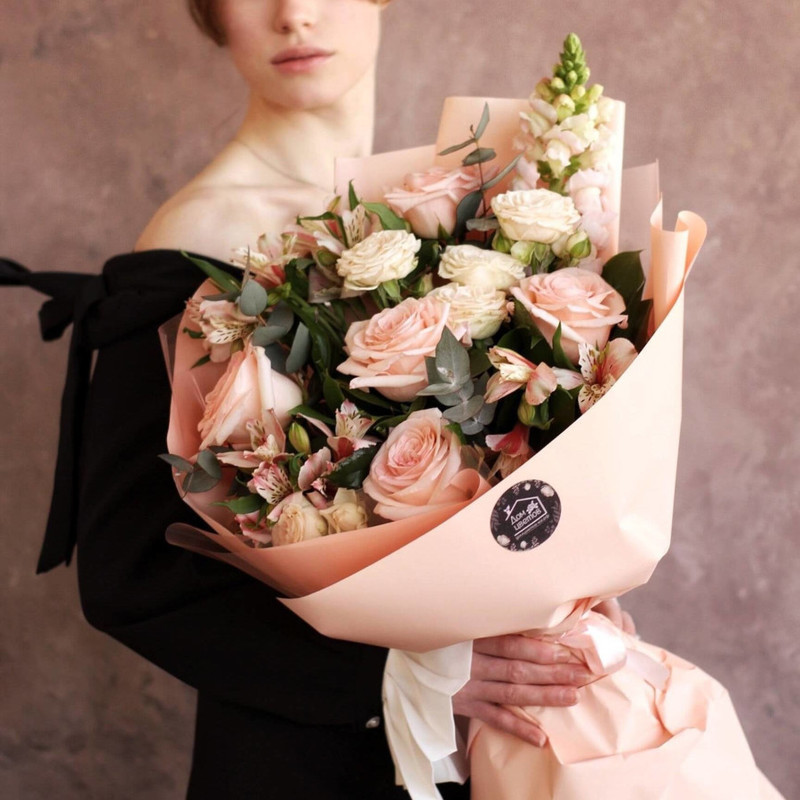 Bouquet with roses “Your tenderness”, standart
