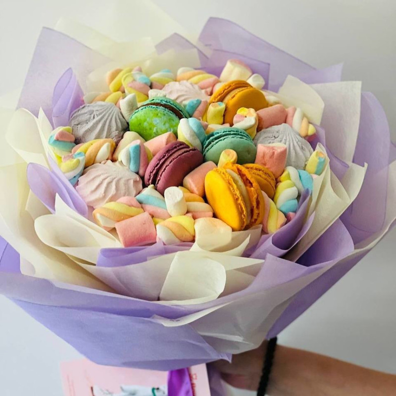 Bouquet of marshmallows and macarons, standart