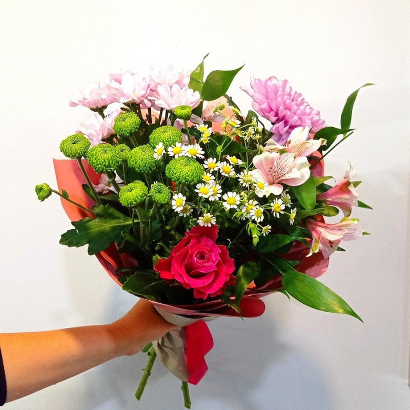 Bouquet with chrysanthemums and rose, standart
