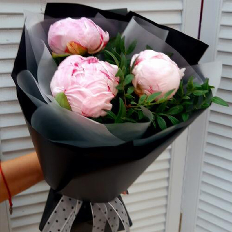 Bouquet with peonies "Style", standart