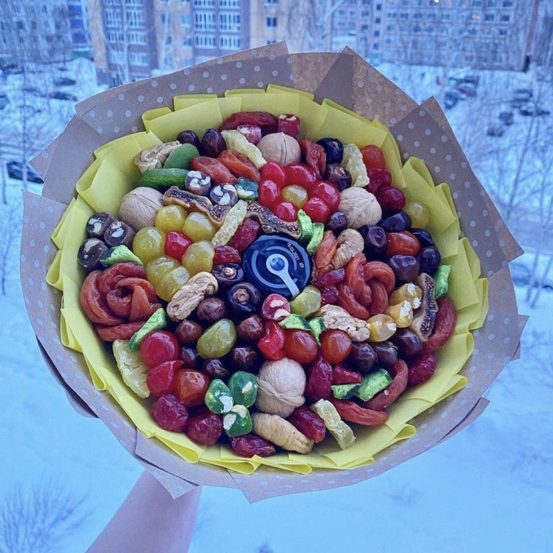 Bouquet for mom from nuts and dried fruits, standart