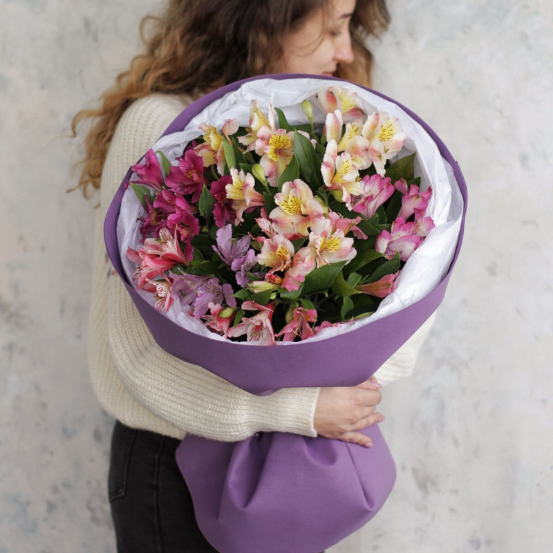 Bouquet of alstroemerias "Spring mood", standart