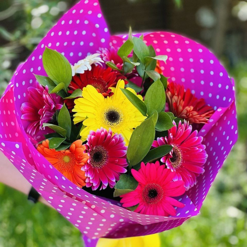 Bright bouquet of colorful gerberas, standart