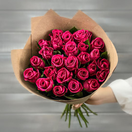 Crafted bouquet of crimson roses 40 cm