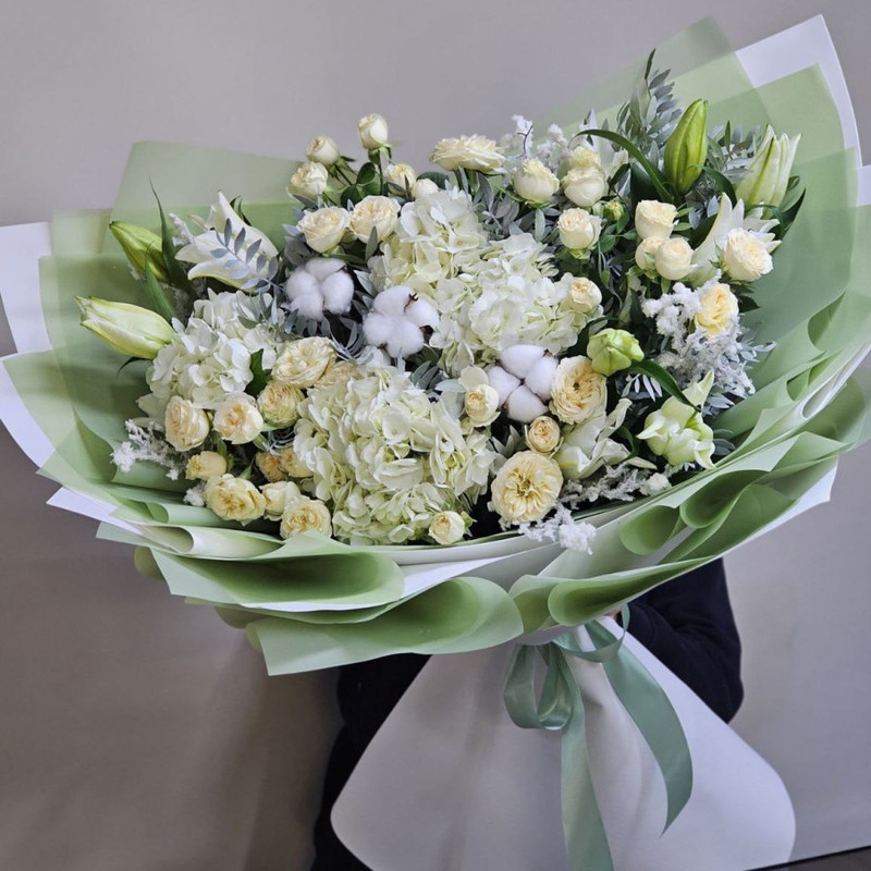bouquet mix with lily and hydrangea, standart