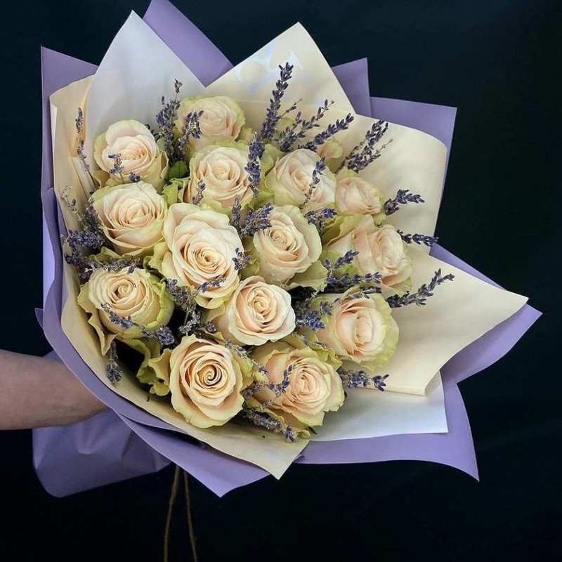 Bouquet of 15 Charmant roses with lavender, standart