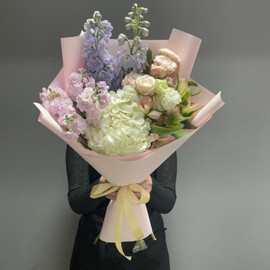 Delicate bouquet with sweet aroma