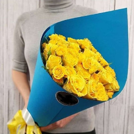 Букет желтых роз "Голубая мечта"