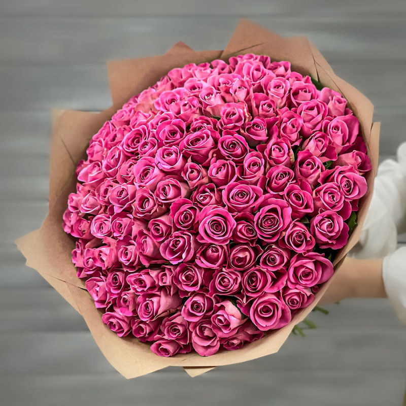 Букет из 101 розовой розы 40 см в крафте, стандартный