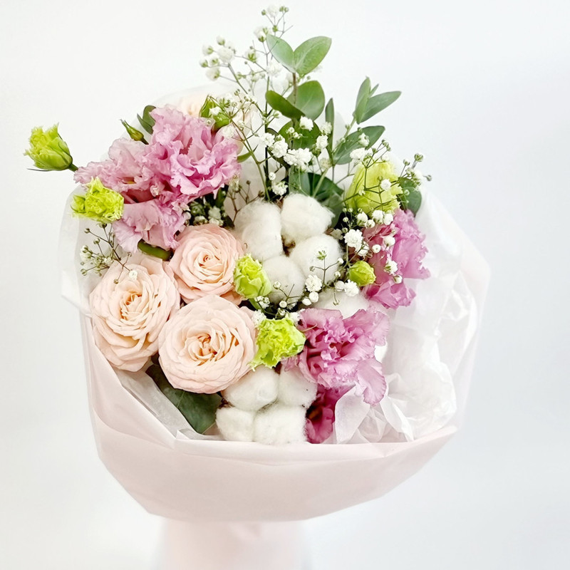 Bouquet with white tulips and lavender "Everest", standart