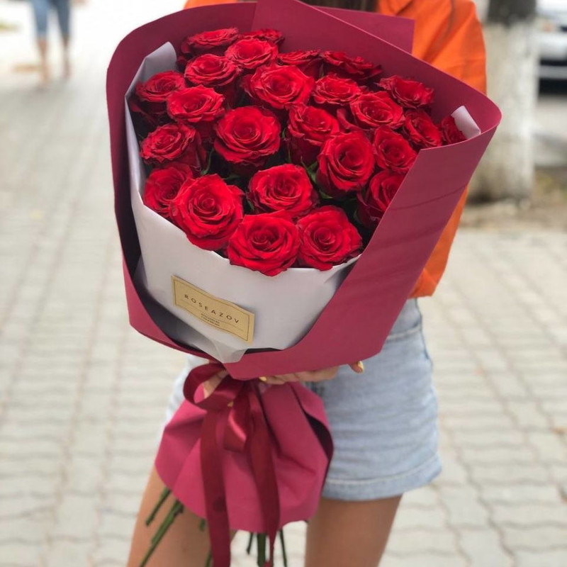 Classic bouquet of 25 red roses in the design, standart