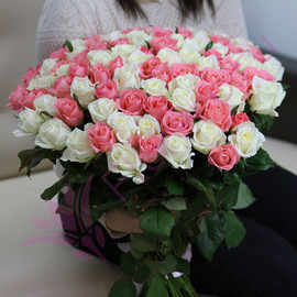101 роза Анна Карина и Аваланч 50 см