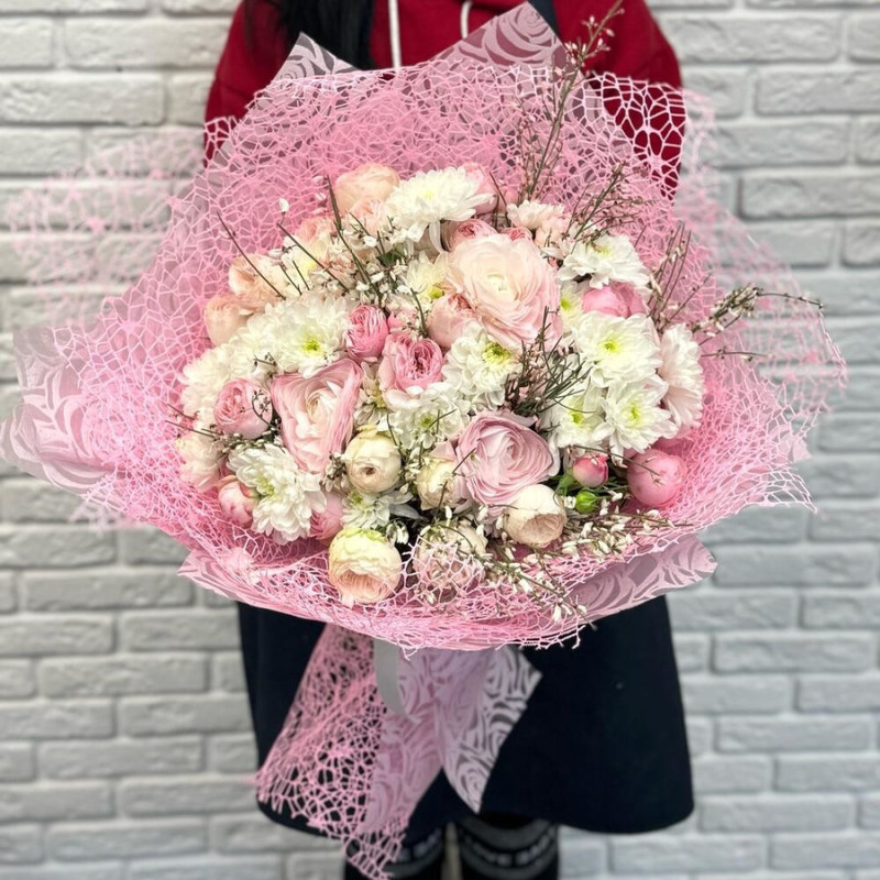 Bouquet of ranunculus and peony roses, standart