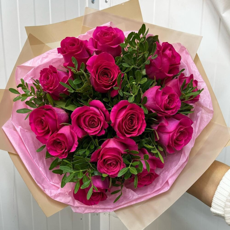 Bouquet of 15 pink roses with greenery in designer decoration 50 cm, standart