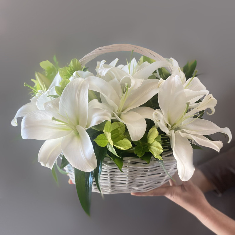 Basket with lilies, standart