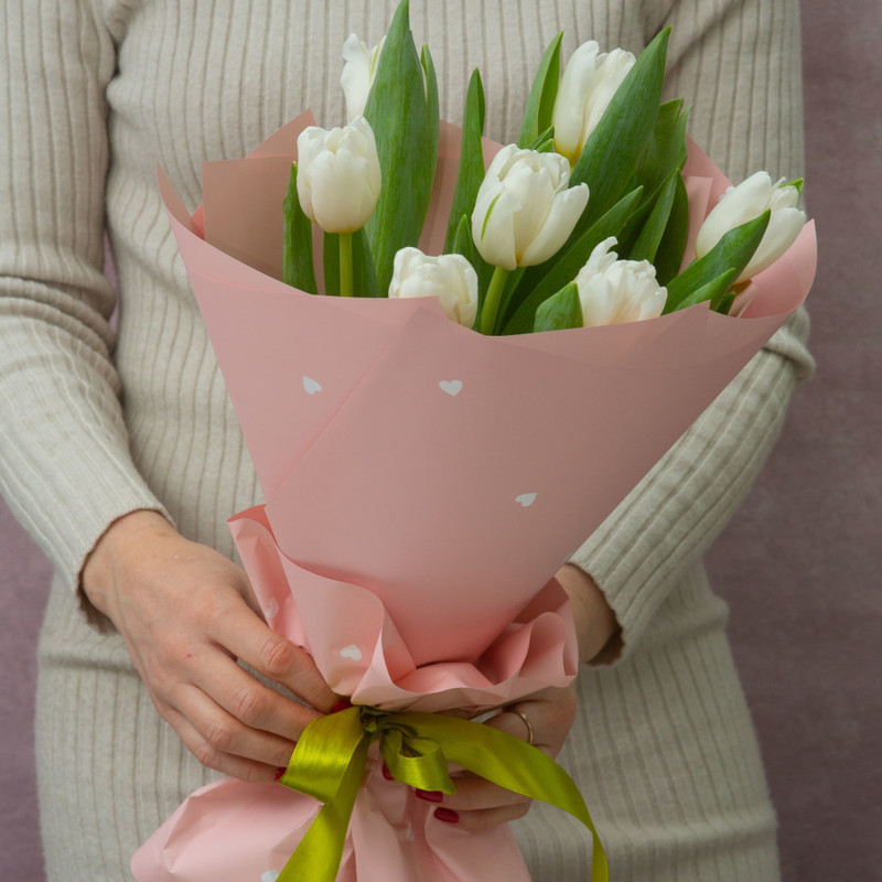 White tulips (7), standart