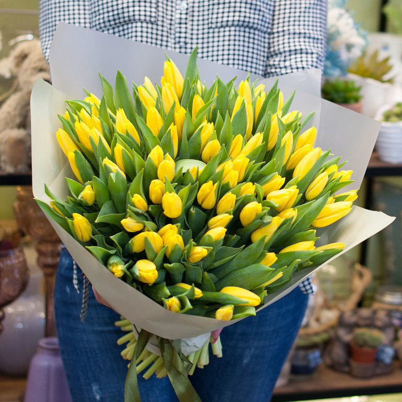 Bouquet of yellow tulips "Golden", standart