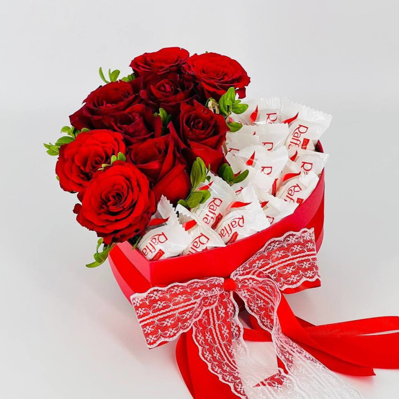 Box with roses and chocolates, standart
