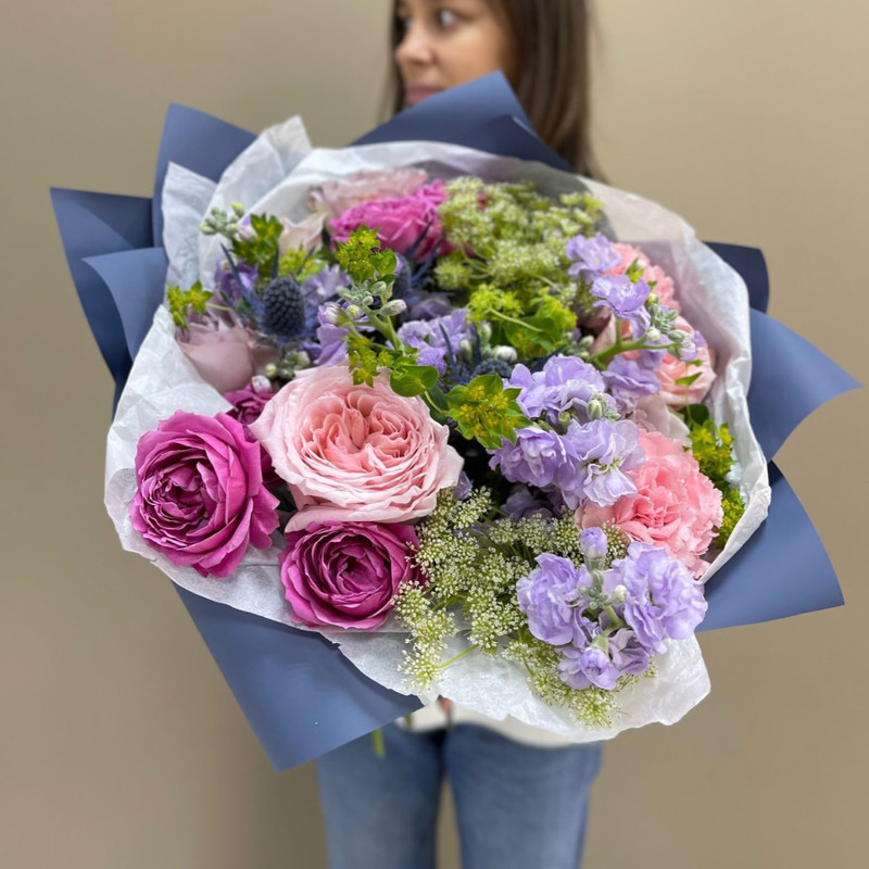 Bouquet with matthiola and peony roses, standart