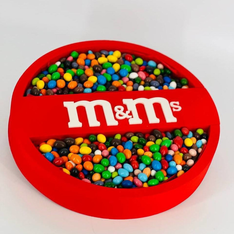 Gift box of M&M sweets, standart