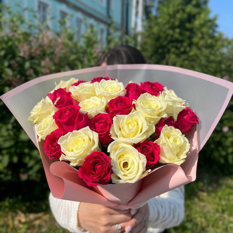 Bouquet of 33 roses 40 cm in assortment, standart