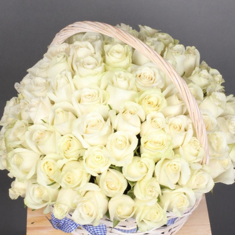 101 white roses in a basket, mini