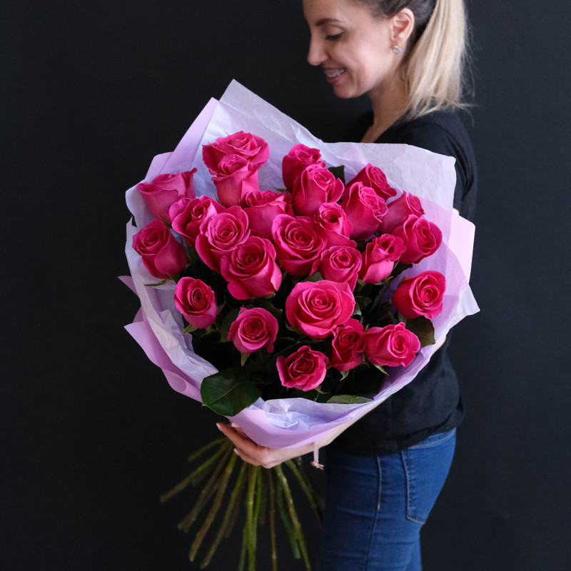 Mono bouquet of pink roses 25 pieces, premium