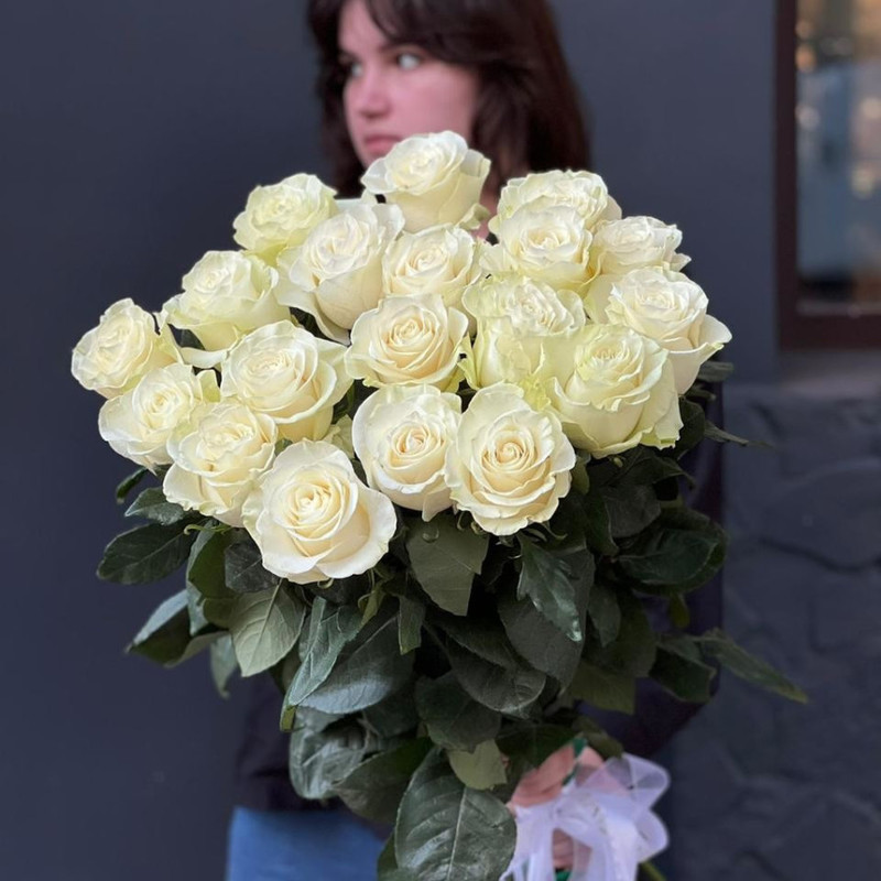 Mono bouquet of roses mondial, standart