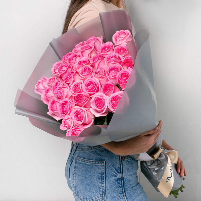 Bouquet of fresh flowers from pink roses 35 pcs. (40 cm), standart
