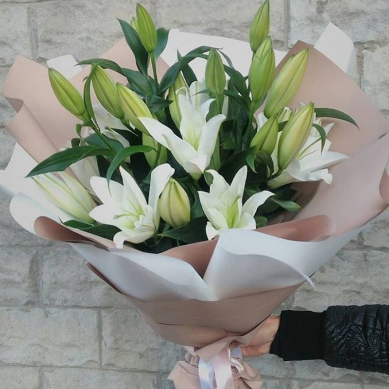 Bouquet of 5 white lilies, standart