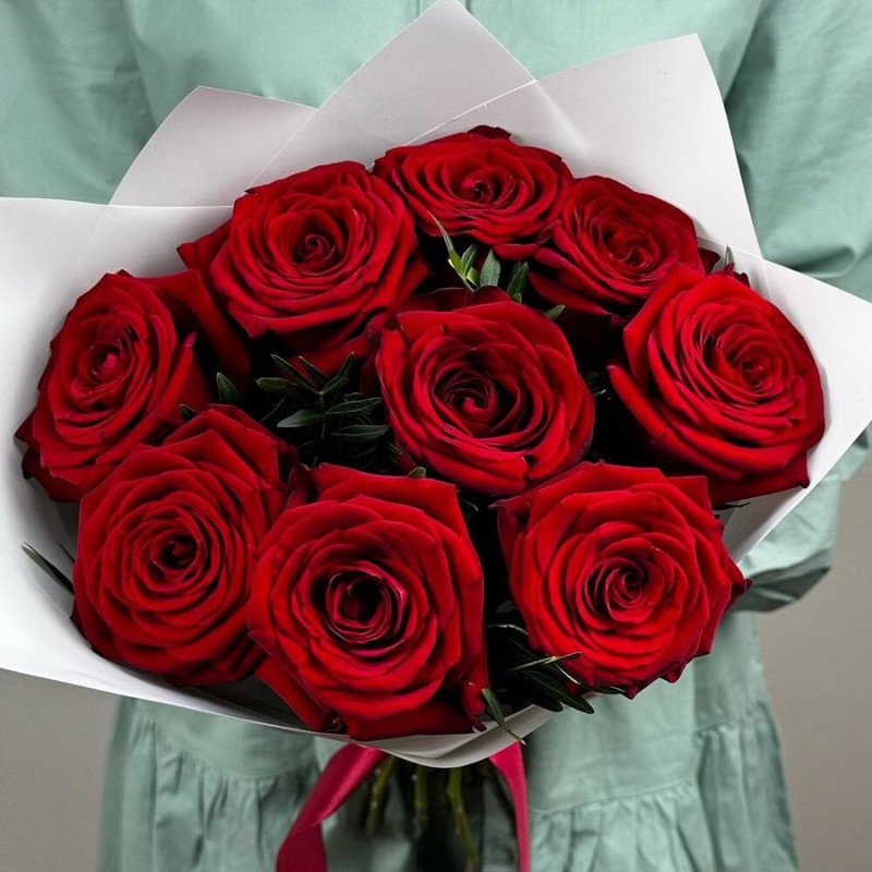 Букет из 9 красных роз ALMOND ROSES 50 см, стандартный