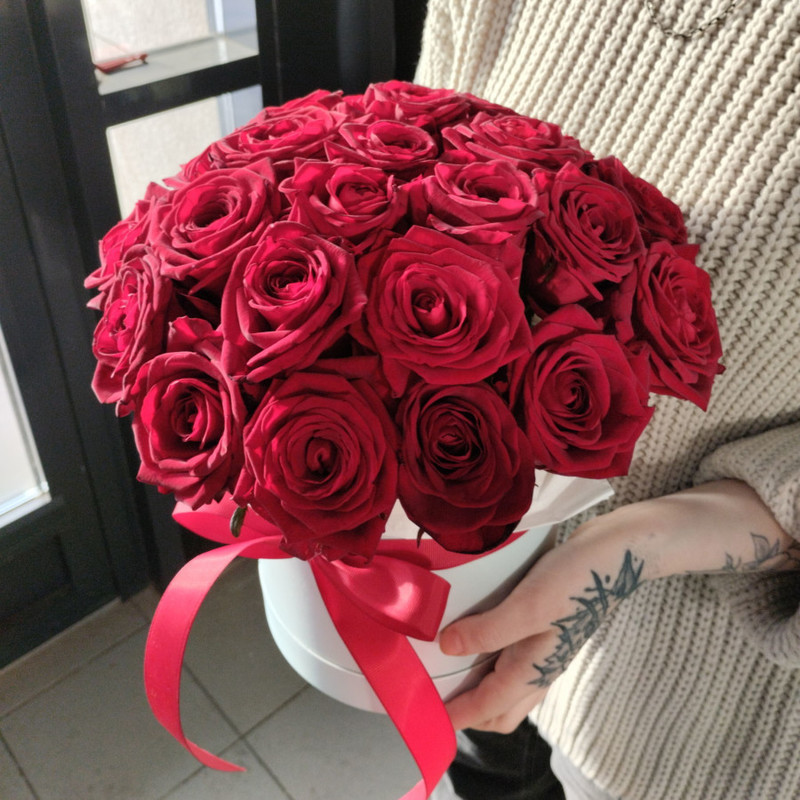 25 ROSES IN A HAT BOX, standart