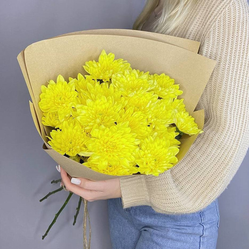 Bouquet of 5 bright chrysanthemums, standart