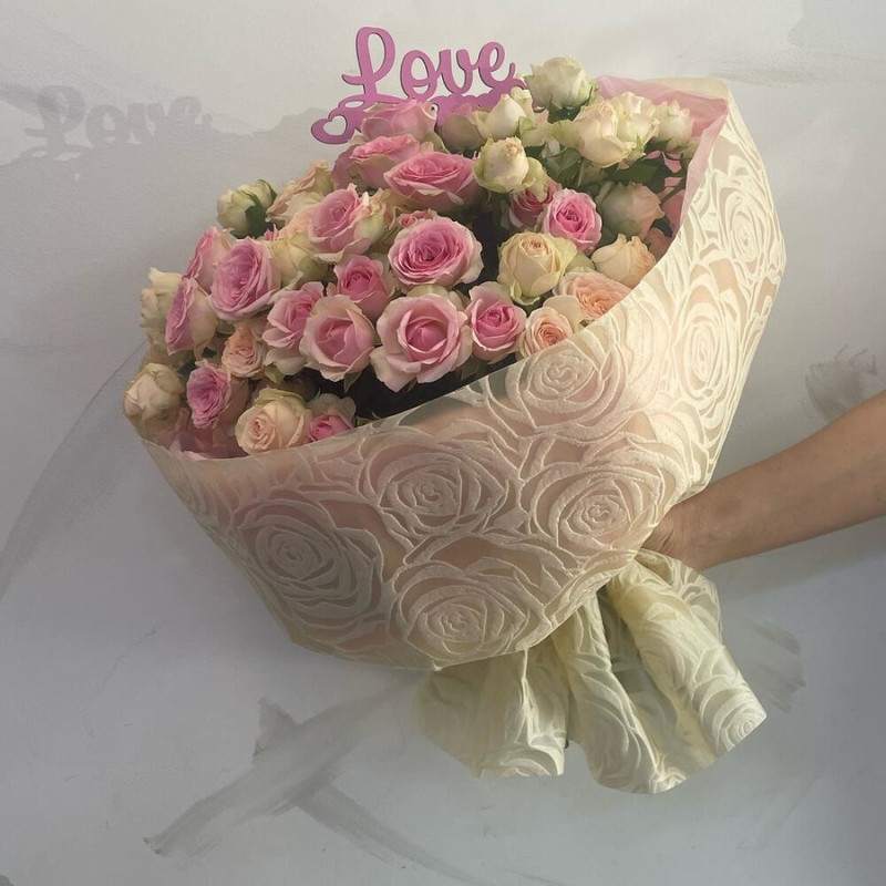 Bouquet of roses in pastel colors, the bouquet is sweet and beautiful! Gives tenderness and mercy!, standart