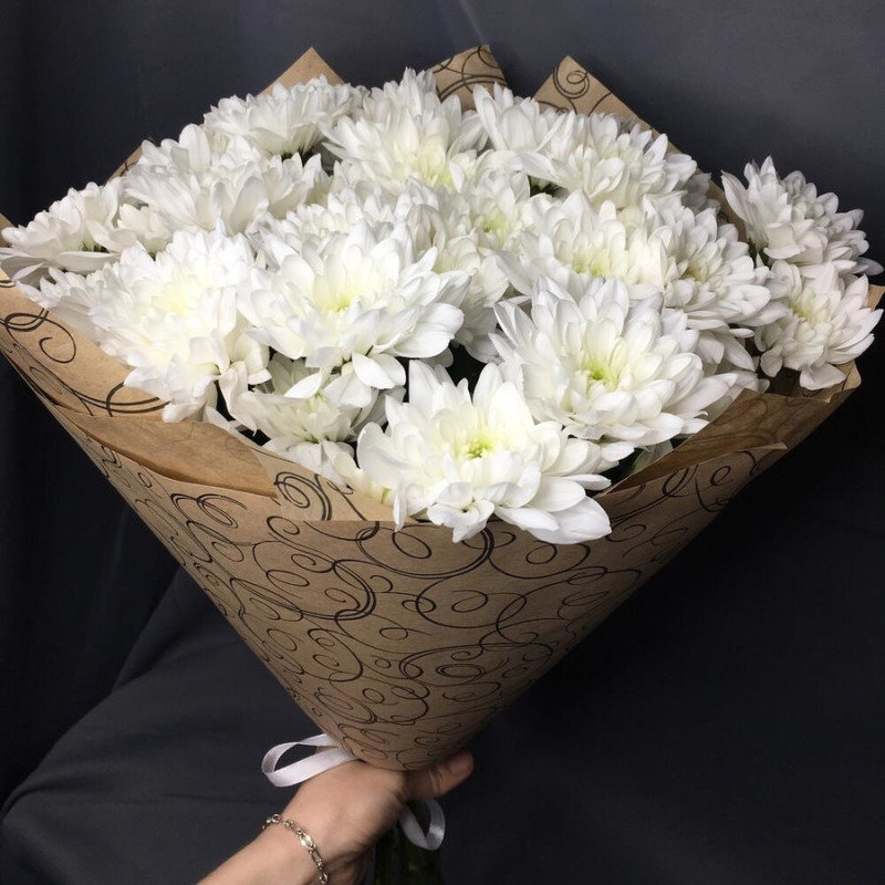 Bouquet of 7 white chrysanthemums, standart