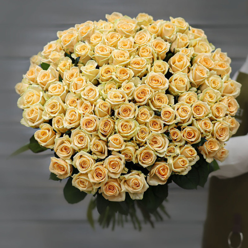 Bouquet of 101 cream roses (Russia) with 60 cm ribbon, standart