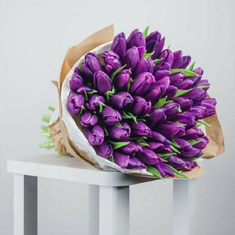 Букет из 49 фиолетовых тюльпанов, стандартный