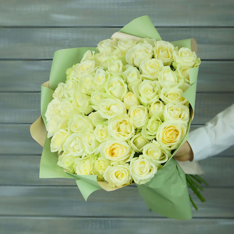 Bouquet of 51 white roses RS 55 cm, standart