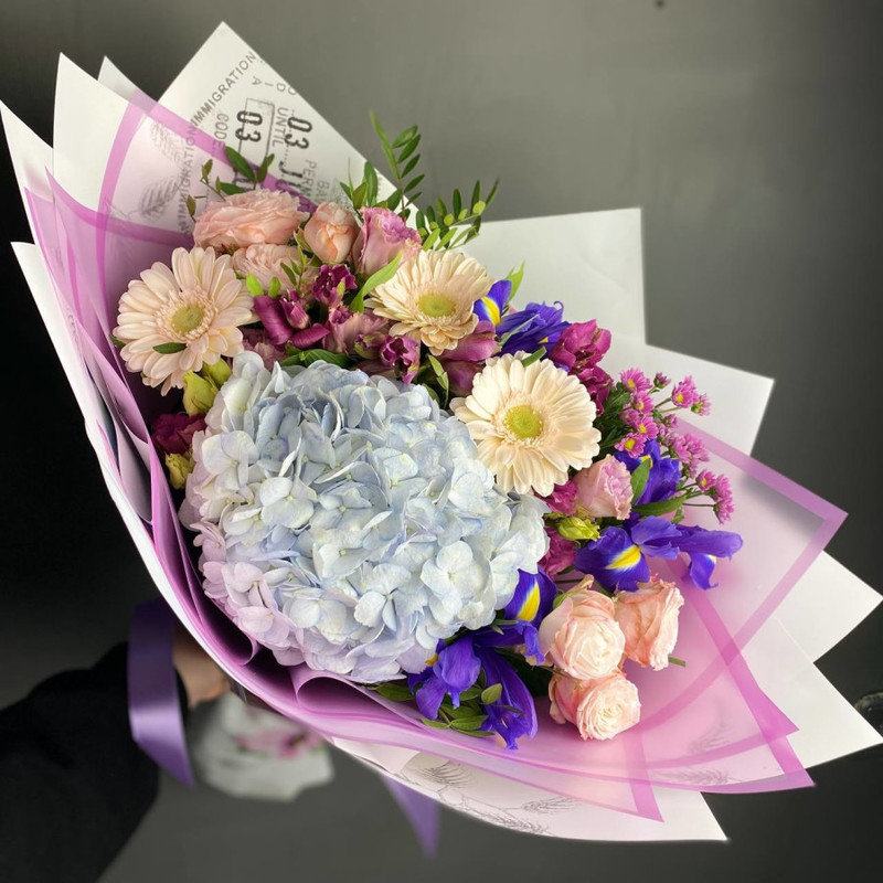 Bouquet with hydrangea, standart