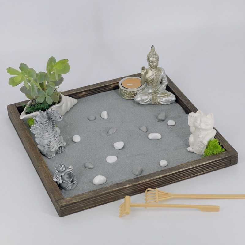 Японский сад камней с Буддой, стандартный