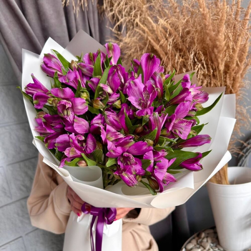 Bouquet of purple alstrameria 9 branches Size S, standart