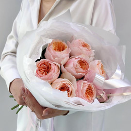 Peach tenderness mono-bouquet of peony roses