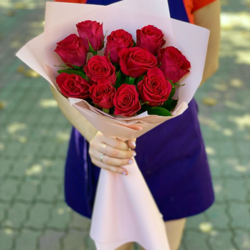 Scarlet roses 40 cm, standart
