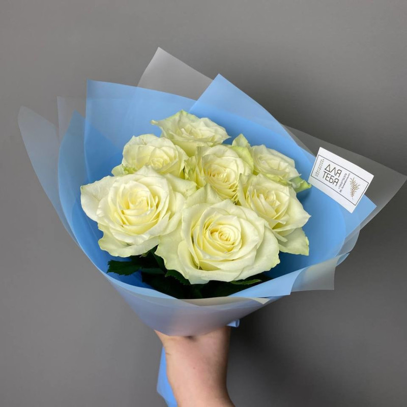 Bouquet of 7 white roses, mini