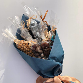Sweet bouquet of nuts